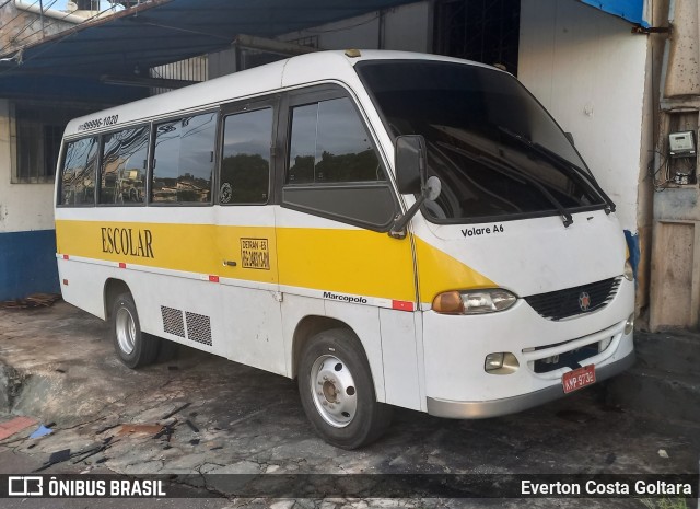 Escolares KMP9732 na cidade de Cariacica, Espírito Santo, Brasil, por Everton Costa Goltara. ID da foto: 11904414.