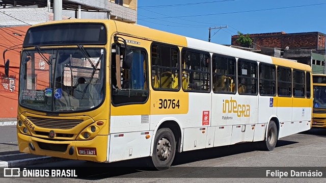 Plataforma Transportes 30764 na cidade de Salvador, Bahia, Brasil, por Felipe Damásio. Número da foto: #11905929.