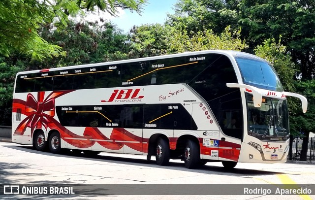 JBL Turismo 8600 na cidade de São Paulo, São Paulo, Brasil, por Rodrigo  Aparecido. Número da foto: #11905650.