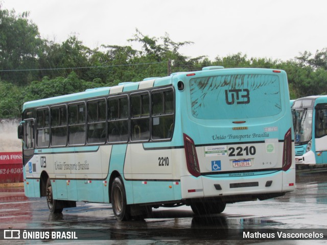 UTB - União Transporte Brasília 2210 na cidade de Valparaíso de Goiás, Goiás, Brasil, por Matheus Vasconcelos. Número da foto: #11907031.