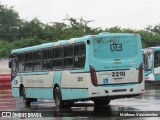 UTB - União Transporte Brasília 2210 na cidade de Valparaíso de Goiás, Goiás, Brasil, por Matheus Vasconcelos. ID da foto: :id.