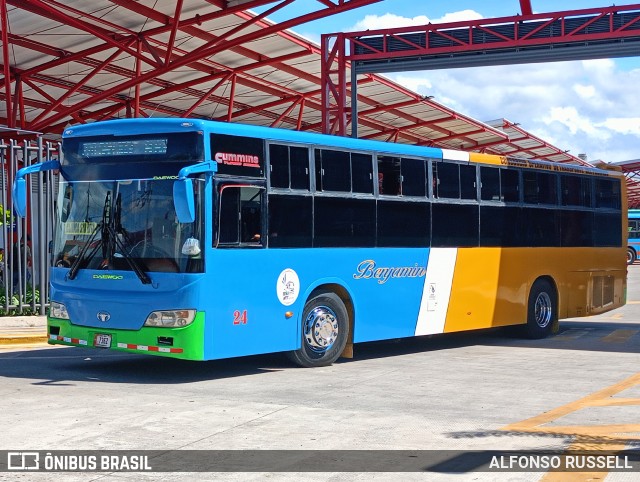Autotransportes Barrio San José 24 na cidade de Alajuela, Alajuela, Alajuela, Costa Rica, por Alfonso Russell. Número da foto: #11837379.