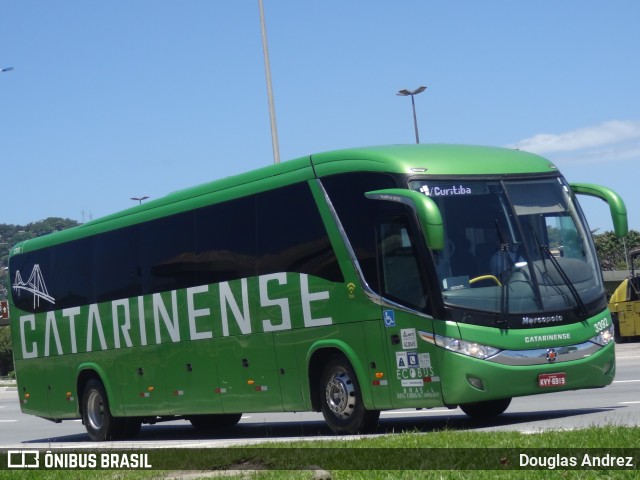 Auto Viação Catarinense 3392 na cidade de Florianópolis, Santa Catarina, Brasil, por Douglas Andrez. Número da foto: #11840827.