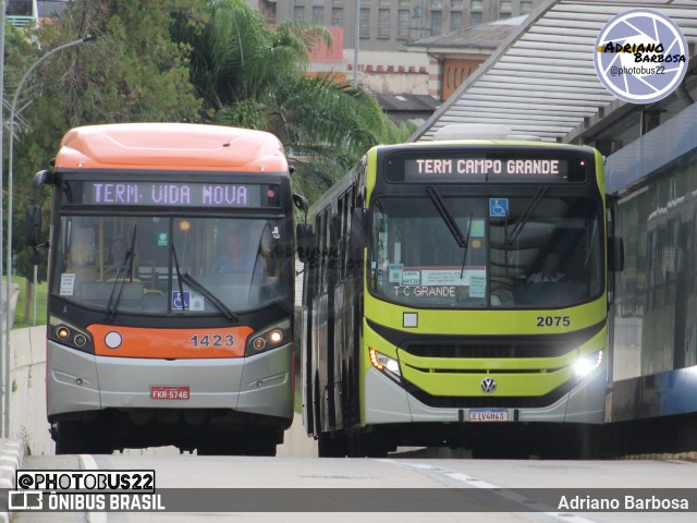 VB Transportes e Turismo 1423 na cidade de Campinas, São Paulo, Brasil, por Adriano Barbosa. ID da foto: 11846475.