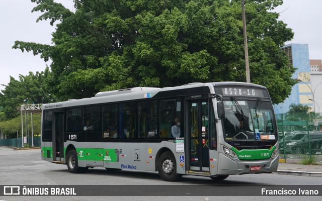 Viação Santa Brígida 1 1571 na cidade de São Paulo, São Paulo, Brasil, por Francisco Ivano. Número da foto: #11850576.