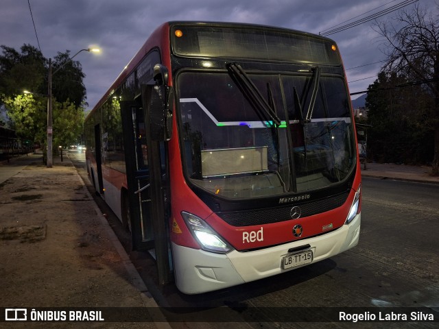 Buses Omega 6056 na cidade de Macul, Santiago, Metropolitana de Santiago, Chile, por Rogelio Labra Silva. ID da foto: 11853928.