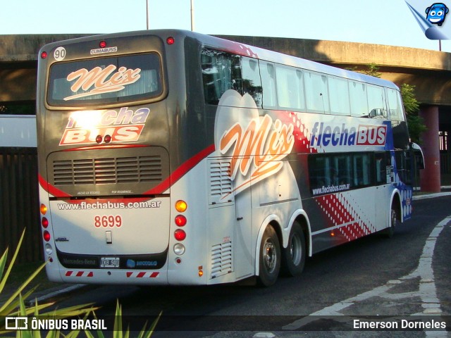 Flecha Bus 8699 na cidade de Porto Alegre, Rio Grande do Sul, Brasil, por Emerson Dorneles. Número da foto: #11854375.