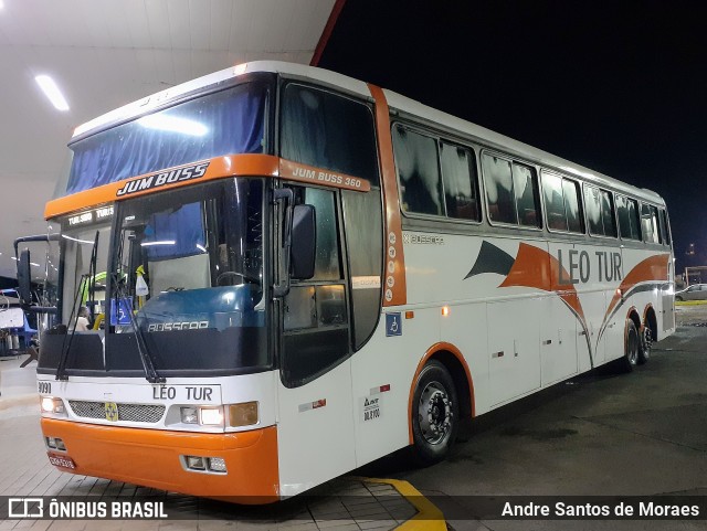 Léo Tur 9090 na cidade de Uberaba, Minas Gerais, Brasil, por Andre Santos de Moraes. ID da foto: 11909673.