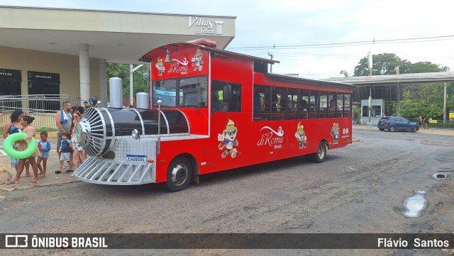 Ônibus Particulares EWU0684 na cidade de Caldas Novas, Goiás, Brasil, por Flávio  Santos. ID da foto: 11909595.