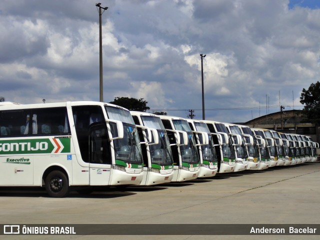 Empresa Gontijo de Transportes garagem na cidade de Guarulhos, São Paulo, Brasil, por Anderson  Bacelar. ID da foto: 11933187.