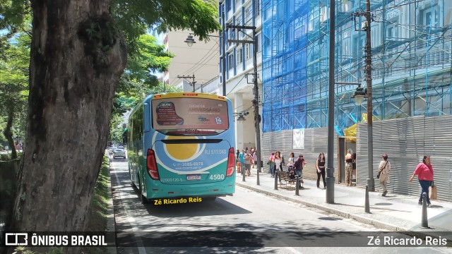 Doce Rio Fretamento e Turismo 4500 na cidade de Petrópolis, Rio de Janeiro, Brasil, por Zé Ricardo Reis. ID da foto: 11934630.