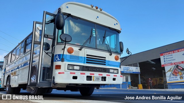 Autobuses sin identificación - Costa Rica 00 na cidade de Cartago, Cartago, Costa Rica, por Jose Andres Bonilla Aguilar. Número da foto: #11936219.