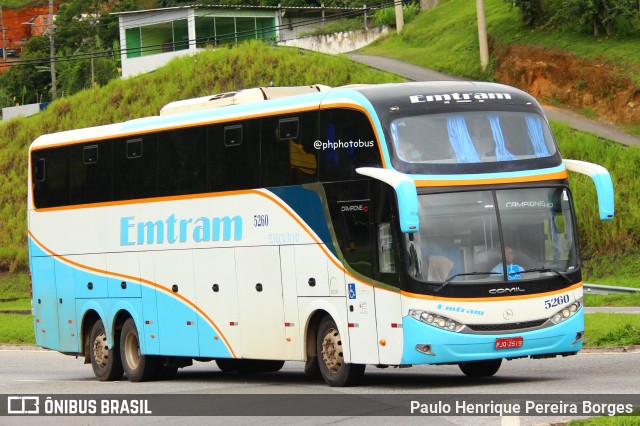 Emtram 5260 na cidade de Barra do Piraí, Rio de Janeiro, Brasil, por Paulo Henrique Pereira Borges. Número da foto: #11941066.