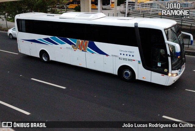 JW Transportadora RJ 652.005 na cidade de Rio de Janeiro, Rio de Janeiro, Brasil, por João Lucas Rodrigues da Cunha. Número da foto: #11940001.