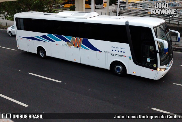 JW Transportadora RJ 652.005 na cidade de Rio de Janeiro, Rio de Janeiro, Brasil, por João Lucas Rodrigues da Cunha. ID da foto: 11940001.