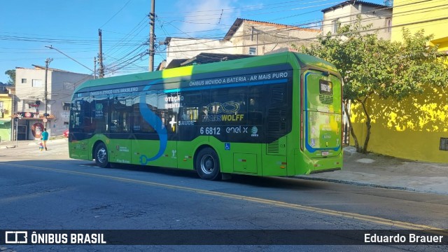 Transwolff Transportes e Turismo 6 6812 na cidade de São Paulo, São Paulo, Brasil, por Eduardo Brauer. Número da foto: #11939462.