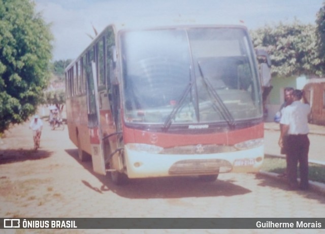 Empresa São Dimas 260 na cidade de Bom Jesus do Galho, Minas Gerais, Brasil, por Guilherme Morais. Número da foto: #11942612.