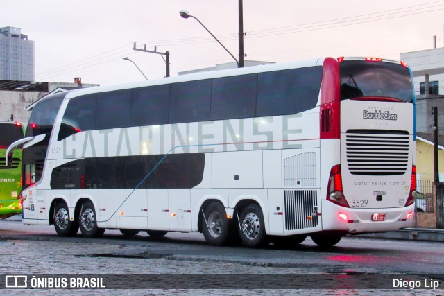 Auto Viação Catarinense 3529 na cidade de Balneário Camboriú, Santa Catarina, Brasil, por Diego Lip. Número da foto: #11948239.