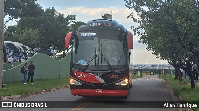 Lirabus 15013 na cidade de Paulínia, São Paulo, Brasil, por Allan Henrique. Número da foto: #11947417.