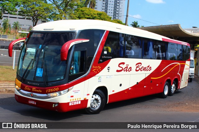 Viação São Bento Ribeirão Preto 13600 na cidade de Uberlândia, Minas Gerais, Brasil, por Paulo Henrique Pereira Borges. Número da foto: #11952364.