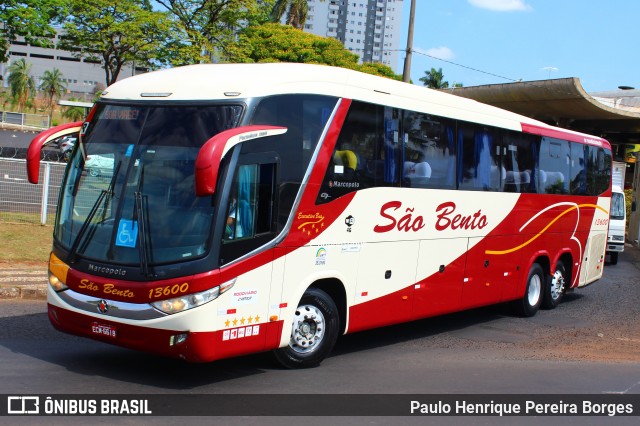 Viação São Bento Ribeirão Preto 13600 na cidade de Uberlândia, Minas Gerais, Brasil, por Paulo Henrique Pereira Borges. ID da foto: 11952364.