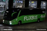 FlixBus Transporte e Tecnologia do Brasil 44011 na cidade de Curitiba, Paraná, Brasil, por Rainer Schumacher. Número da foto: #:id.