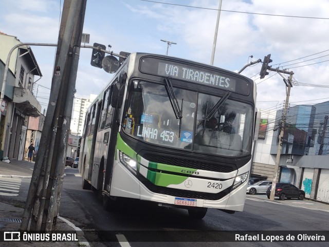 Empresa de Ônibus Vila Galvão 2420 na cidade de Guarulhos, São Paulo, Brasil, por Rafael Lopes de Oliveira. Número da foto: #11912814.