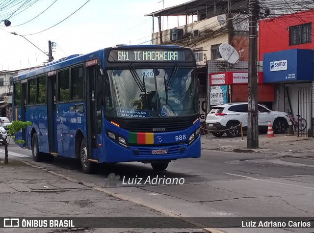 Transportadora Globo 988 na cidade de Recife, Pernambuco, Brasil, por Luiz Adriano Carlos. ID da foto: 11912325.