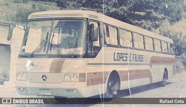 Lopes & Filhos 175 na cidade de Dom Silvério, Minas Gerais, Brasil, por Rafael Cota. Número da foto: #11954971.