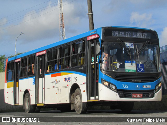 Consórcio Recife 725 na cidade de Recife, Pernambuco, Brasil, por Gustavo Felipe Melo. ID da foto: 11957468.