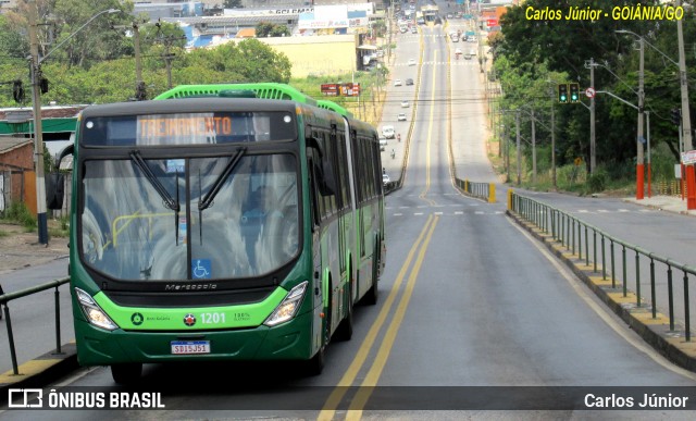 Metrobus 1201 na cidade de Goiânia, Goiás, Brasil, por Carlos Júnior. Número da foto: #11959054.