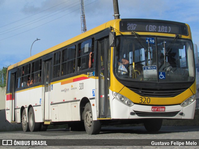 Empresa Metropolitana 320 na cidade de Recife, Pernambuco, Brasil, por Gustavo Felipe Melo. Número da foto: #11957335.