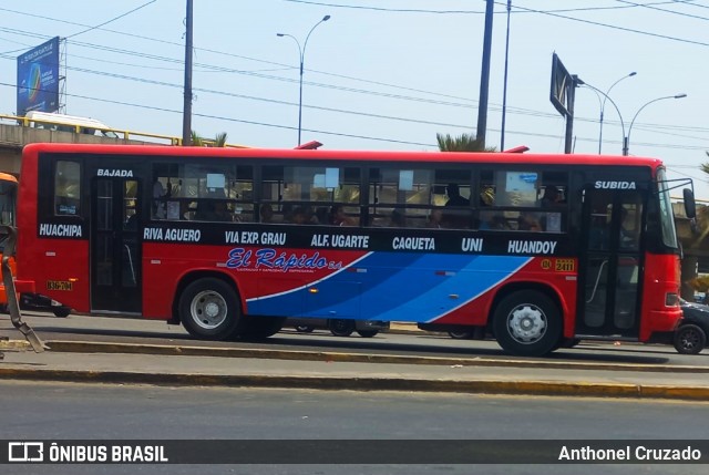 El Rapido S.A. 124 na cidade de Los Olivos, Lima, Lima Metropolitana, Peru, por Anthonel Cruzado. ID da foto: 11961582.