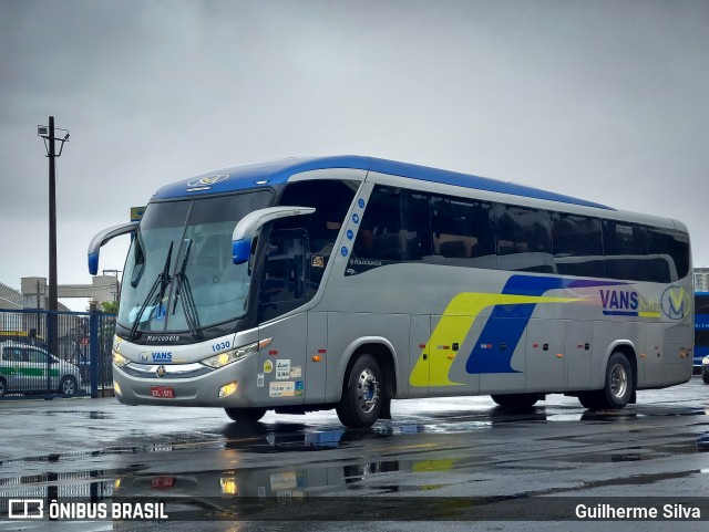 Mitur Turismo e Transportadora Turística 8108 na cidade de Santos, São Paulo, Brasil, por Guilherme Silva. Número da foto: #11962034.
