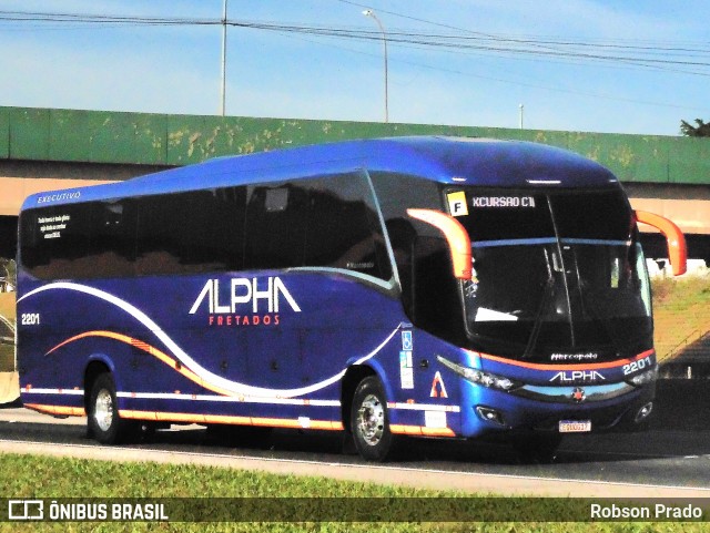 Alpha Fretados 2201 na cidade de São José dos Campos, São Paulo, Brasil, por Robson Prado. Número da foto: #11964806.