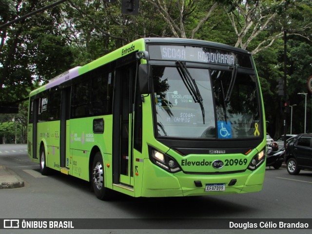 SM Transportes 20969 na cidade de Belo Horizonte, Minas Gerais, Brasil, por Douglas Célio Brandao. ID da foto: 11965096.