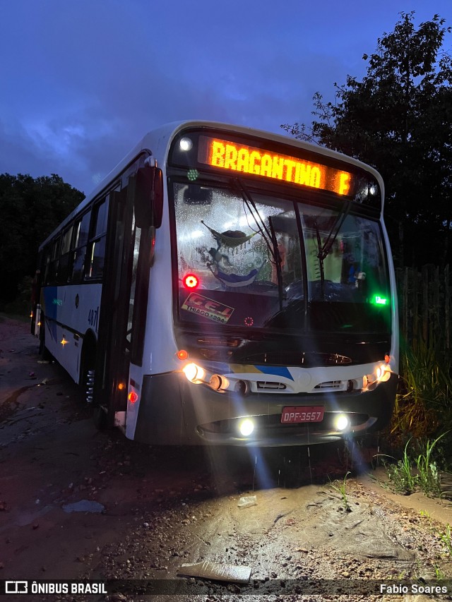 Ônibus Particulares 487 na cidade de Bragança, Pará, Brasil, por Fabio Soares. ID da foto: 11965407.