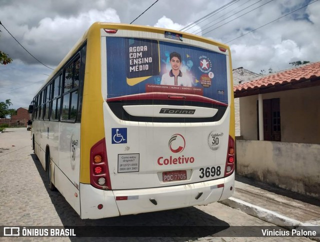 Coletivo Transportes 3698 na cidade de Caruaru, Pernambuco, Brasil, por Vinicius Palone. ID da foto: 11967690.