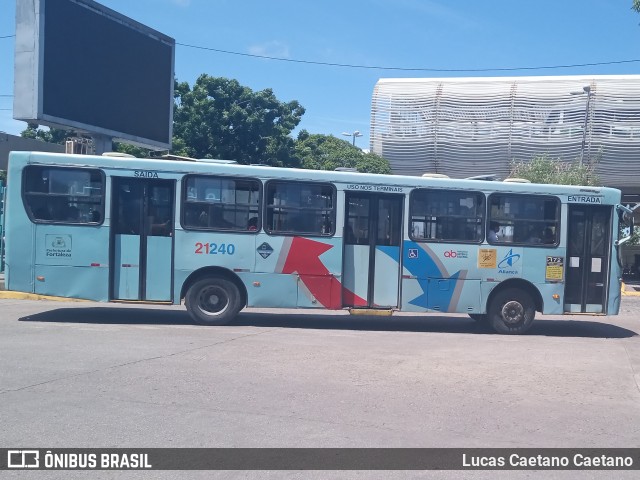 Aliança Transportes Urbanos 21240 na cidade de Fortaleza, Ceará, Brasil, por Lucas Caetano. Número da foto: #11968147.