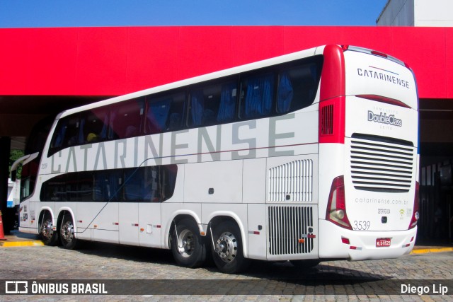 Auto Viação Catarinense 3539 na cidade de Pariquera-Açu, São Paulo, Brasil, por Diego Lip. ID da foto: 11969170.