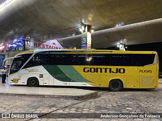 Empresa Gontijo de Transportes 7095 na cidade de Uberlândia, Minas Gerais, Brasil, por Anderson Gonçalves da Fonseca. ID da foto: 11972787.