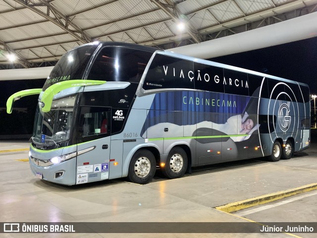 Viação Garcia 86016 na cidade de Marília, São Paulo, Brasil, por Júnior Juninho. Número da foto: #11976289.
