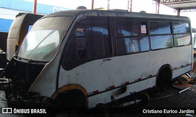 Sucata e Desmanches JXL0448 na cidade de Manaus, Amazonas, Brasil, por Cristiano Eurico Jardim. Número da foto: #11974476.