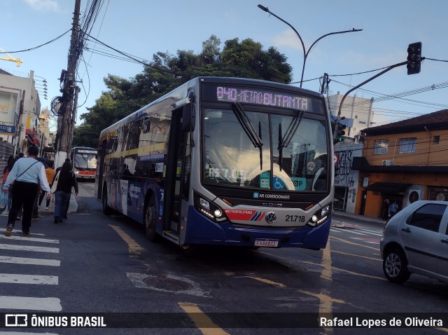 Viação Osasco 21.718 na cidade de São Paulo, São Paulo, Brasil, por Rafael Lopes de Oliveira. ID da foto: 11975402.