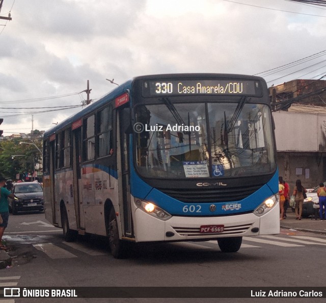 Consórcio Recife 602 na cidade de Recife, Pernambuco, Brasil, por Luiz Adriano Carlos. Número da foto: #11979199.
