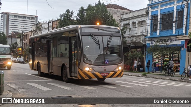 Empresa de Ônibus Pássaro Marron 2811 na cidade de Santos, São Paulo, Brasil, por Daniel Clemente. ID da foto: 11977752.