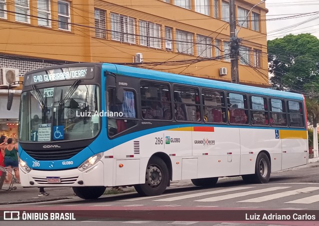 Transportadora Globo 286 na cidade de Recife, Pernambuco, Brasil, por Luiz Adriano Carlos. ID da foto: 11979209.