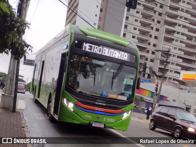 TRANSPPASS - Transporte de Passageiros 8 1088 na cidade de São Paulo, São Paulo, Brasil, por Rafael Lopes de Oliveira. ID da foto: 11980500.