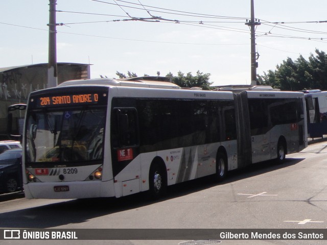 Next Mobilidade - ABC Sistema de Transporte 8209 na cidade de Santo André, São Paulo, Brasil, por Gilberto Mendes dos Santos. ID da foto: 11980213.