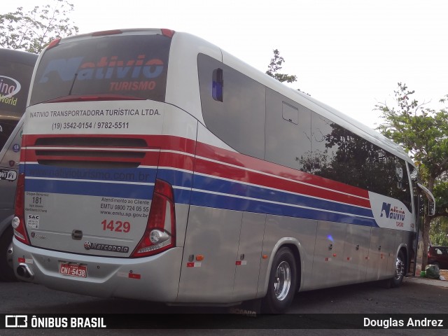 Nativio Turismo 1429 na cidade de Trindade, Goiás, Brasil, por Douglas Andrez. Número da foto: #11983821.